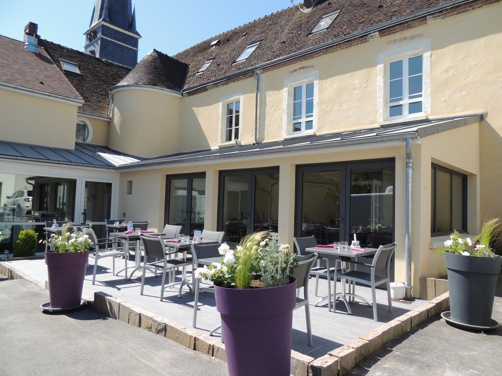 Logis Hotel Restaurant Auberge De La Cloche Le Theil-sur-Huisne Exterior foto